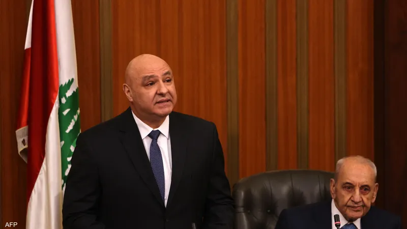 الرئيس اللبناني يدعو للضغط على إسرائيل لوقف اعتداءاتها