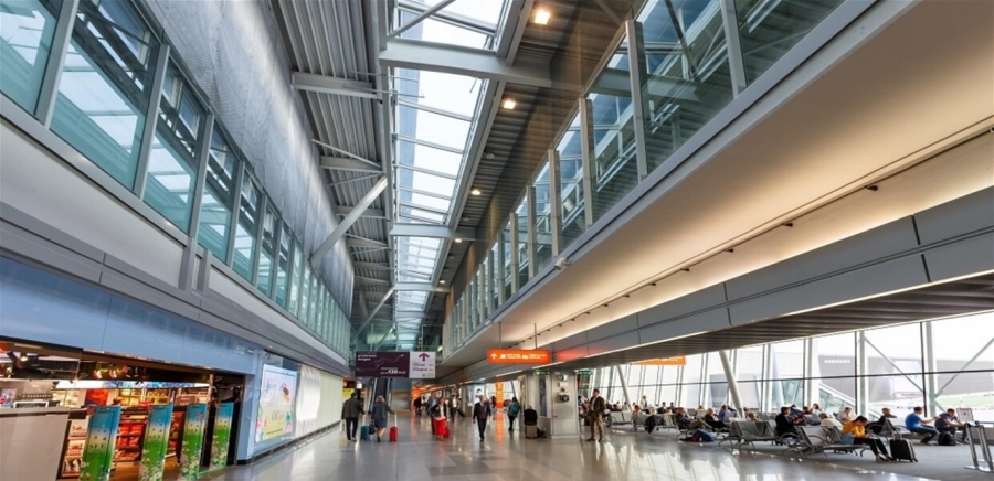 هو الأكثر رعبا في العالم.. تحذير للمسافرين من هذا المطار