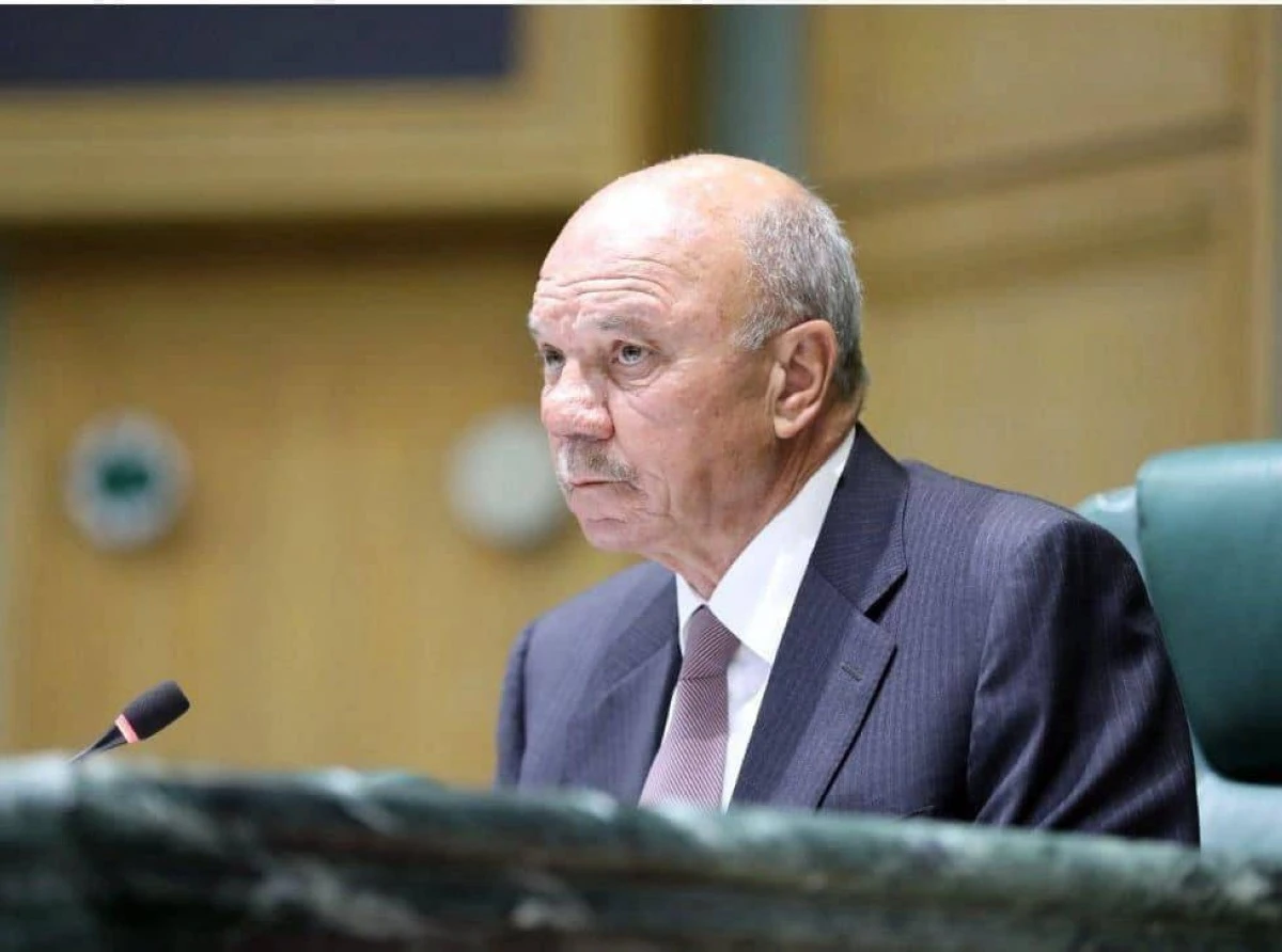 الفايز يهنئ عمال الوطن بعيدهم