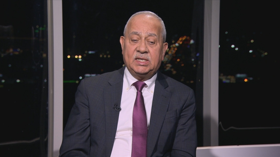 برنامج تدريبي للطلبة في اللغة الإنجليزية بمركز شباب الشيخ حسين