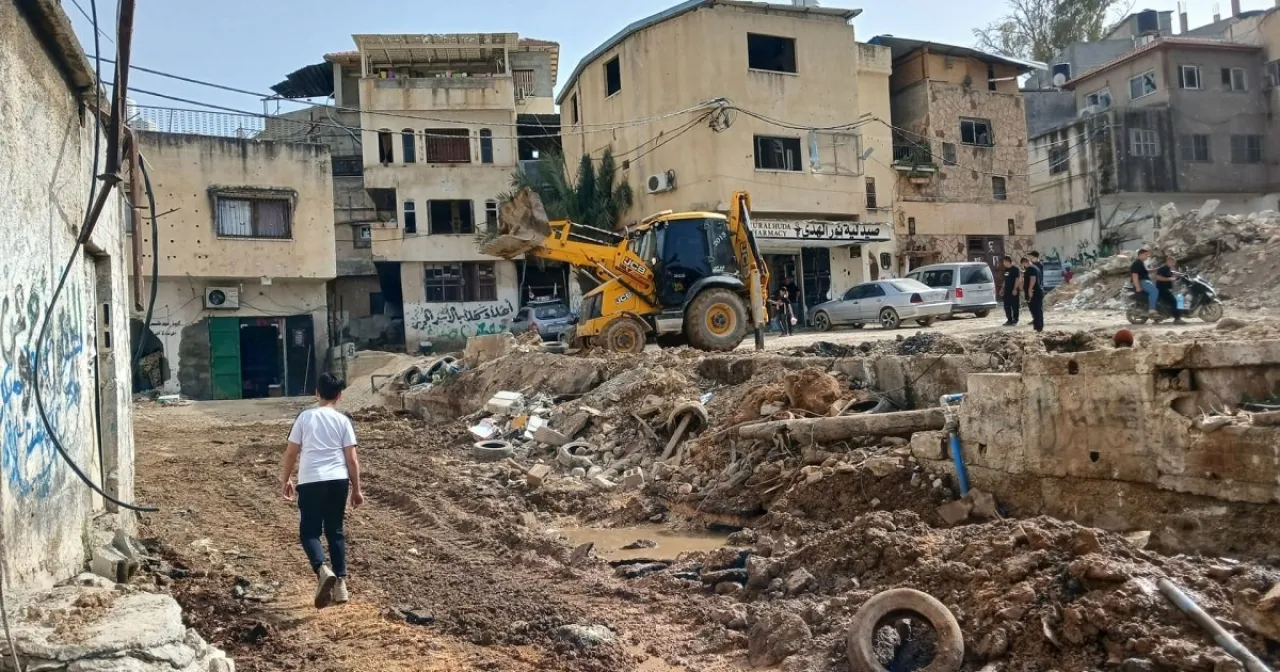 إخطارات بهدم عشرات المنازل في مخيمي طولكرم ونور شمس