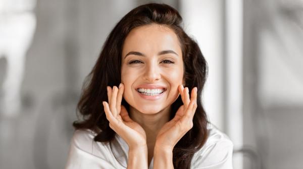 لتُعزّزي مزاجك وصحتك ونجاحك .. اختاري أن تبتسمي