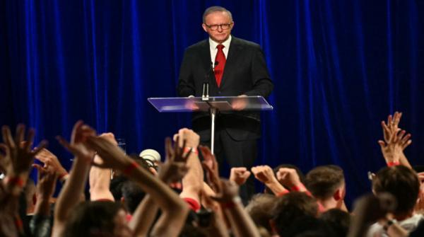 رئيس الوزراء الأسترالي ألبانيز يعلن فوزه في الانتخابات العامة