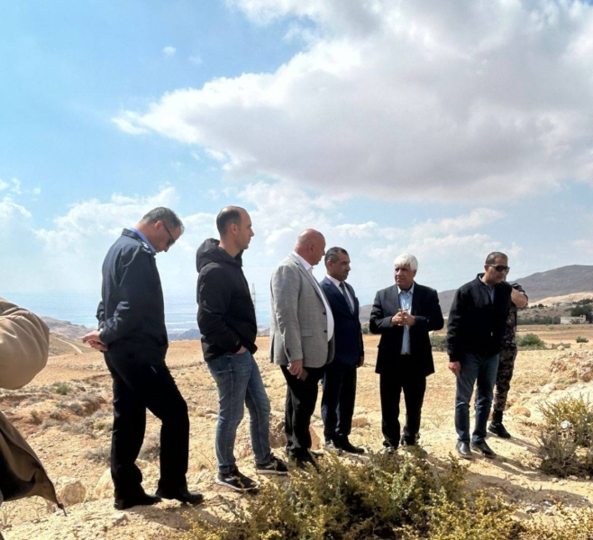 أمين عام الإدارة المحلية يتفقد أضرار الأمطار في عي وغور المزرعة بالكرك