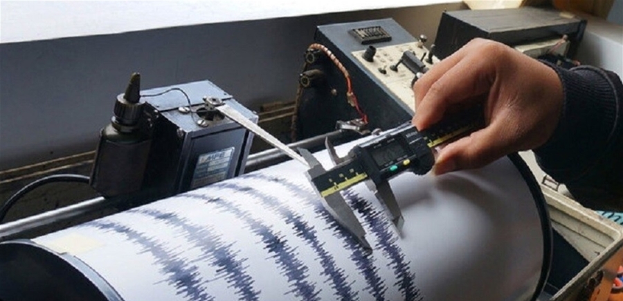 عن حدوث الزلازل.. ماذا قال خبير جيولوجي شهير؟