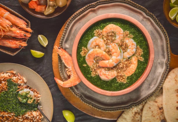 طريقة عمل طاجن الملوخية بالجمبري بطريقة سهلة وسريعة