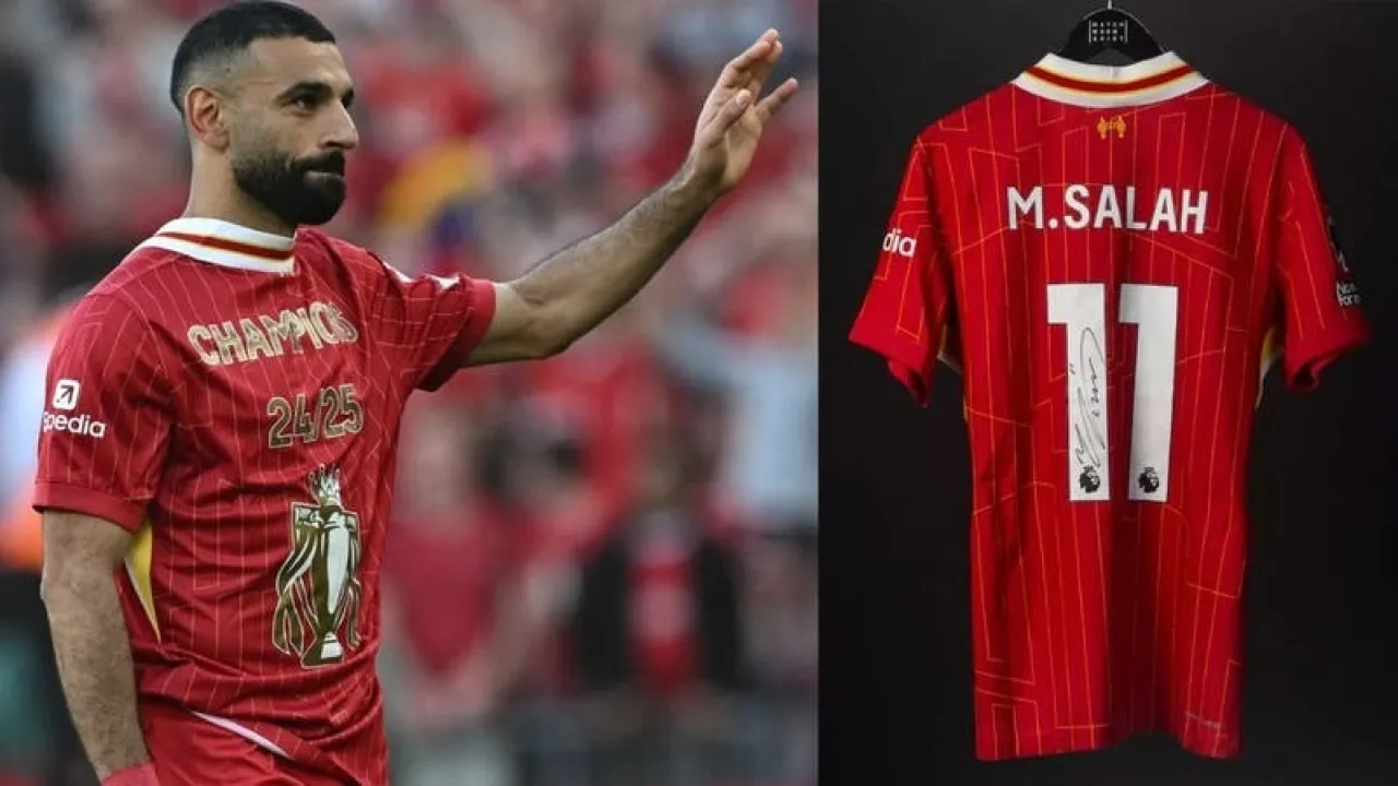 مزاد على قميص صلاح.. العروض تصل 17 ألف دولار