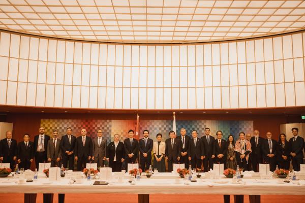 بالصور...ولي العهد يشهد الاحتفال باليوم الوطني الأردني في إكسبو اليابان