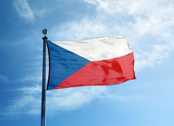 الوفد التجاري التشيكي يستمر في جولته داخل المملكة