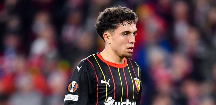 نائل العيناوي يحسم مستقبله مع منتخب المغرب