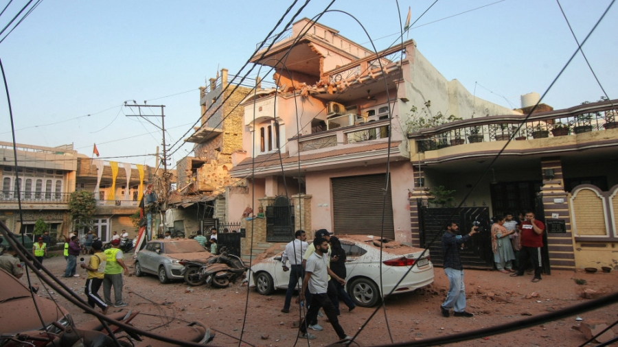 الجيش الهندي يعلن عن تعرض مناطق حدودية لهجمات باكستانية جديدة