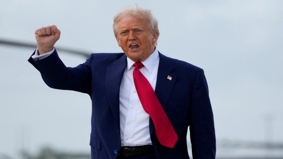 ترامب: أحرزنا تقدما كبيرا وتفاوضنا مع الصين على إعادة ضبط كاملة