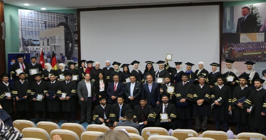 تخريج المشاركين في برنامج دولي لإدارة المنظمات غير الربحية بالجامعة الألمانية