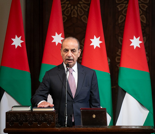 وزير الإدارة المحلية يتفقد بلديتي أم البساتين وحسبان