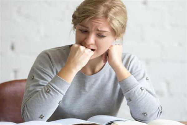 10 خطوات فعالة للتعامل مع اضطراب القلق لدى النساء