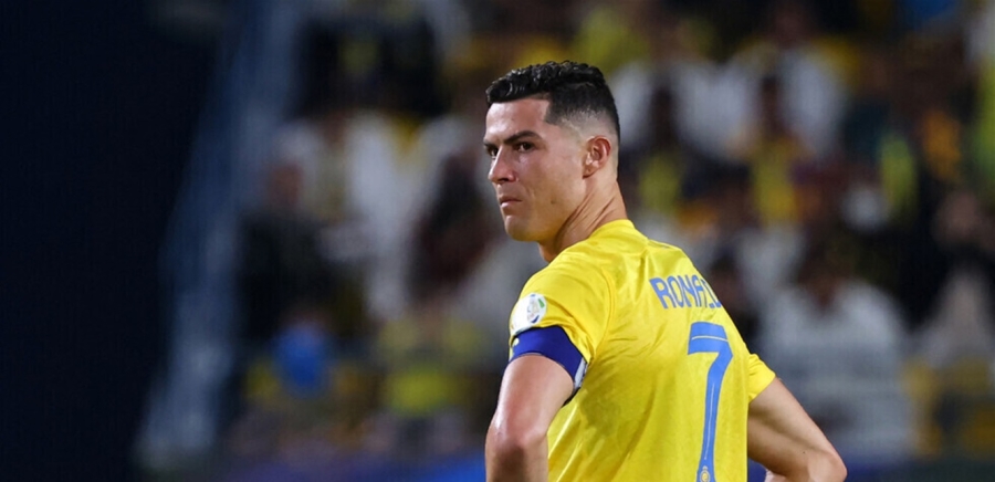 صحافيّ يُفجّر مفاجأة: رونالدو ليس سعيداً مع النصر