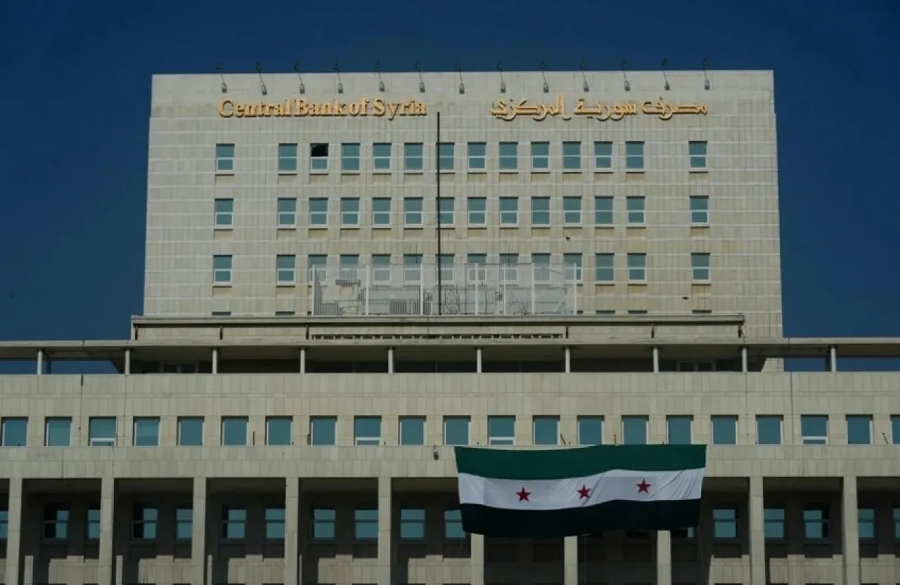مصرف سوريا المركزي يسمح بسحب غير محدود من الحسابات والودائع