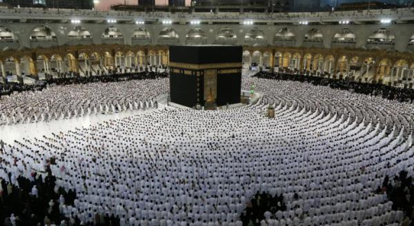السعودية تبدأ فرض غرامات وترحيل مخالفي الحج دون تصريح