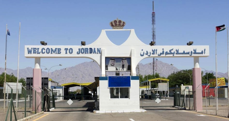 جسر الملك حسين بوابة امل وبهجة للغزيين نحو الشفاء