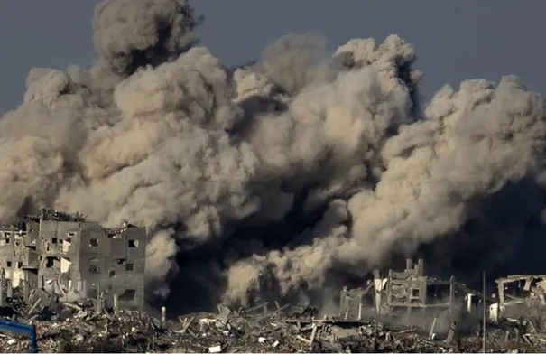 أكثر من 100 شهيد في غارات إسرائيلية على قطاع غزة منذ فجر الخميس