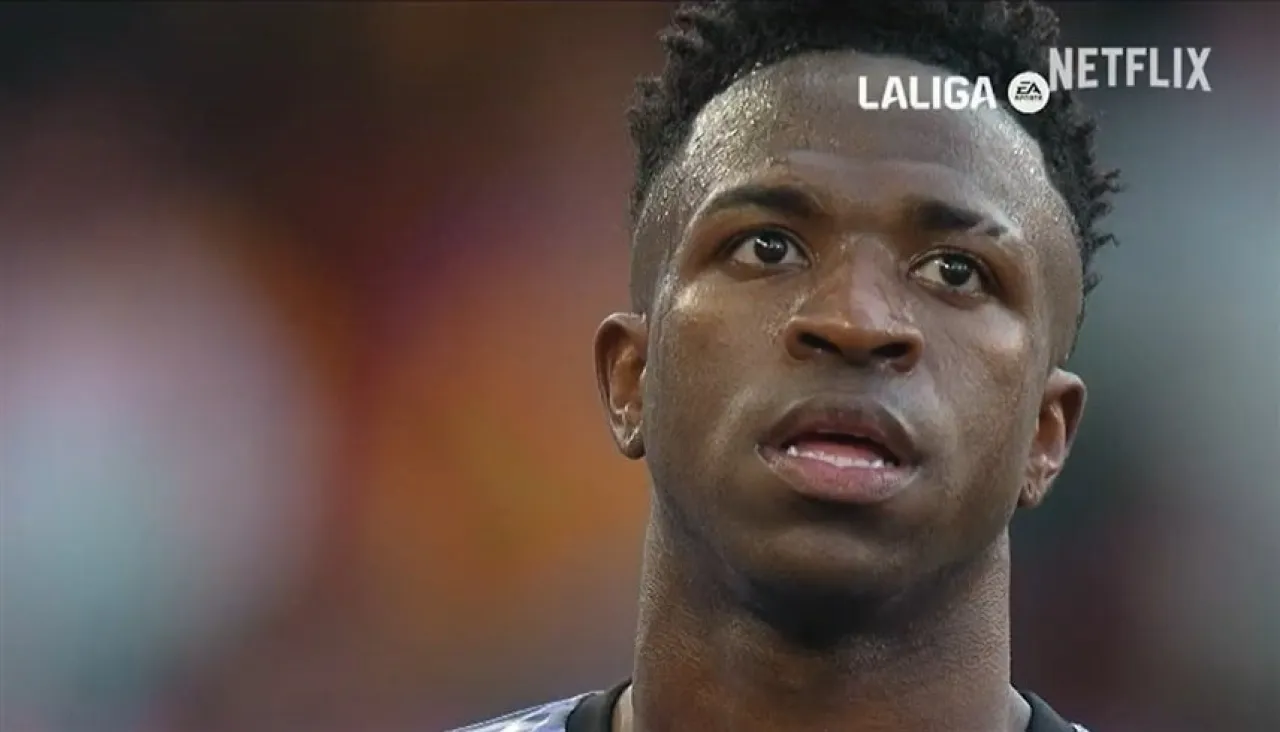 فالنسيا يدرس مقاضاة نتفليكس بسبب ترجمة وثائقي فينيسيوس