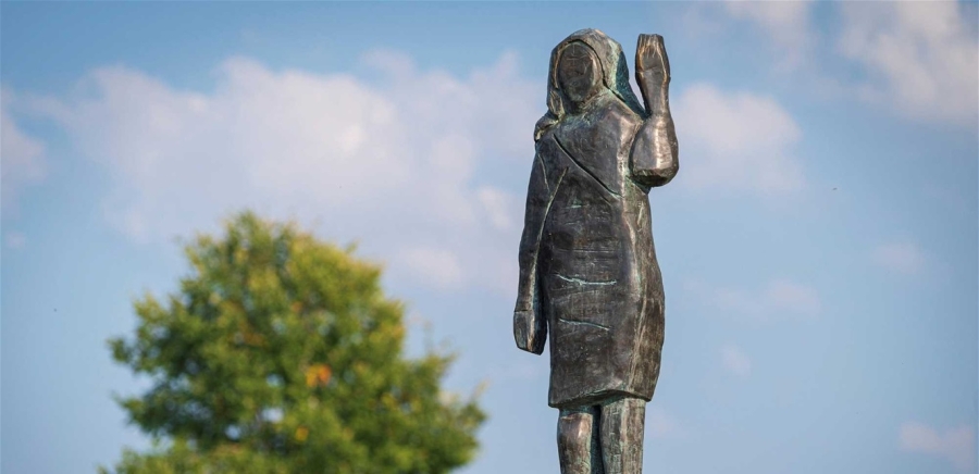 إختفاء تمثال ميلانيا ترامب في أميركا.. والشرطة تتعقب السارقين