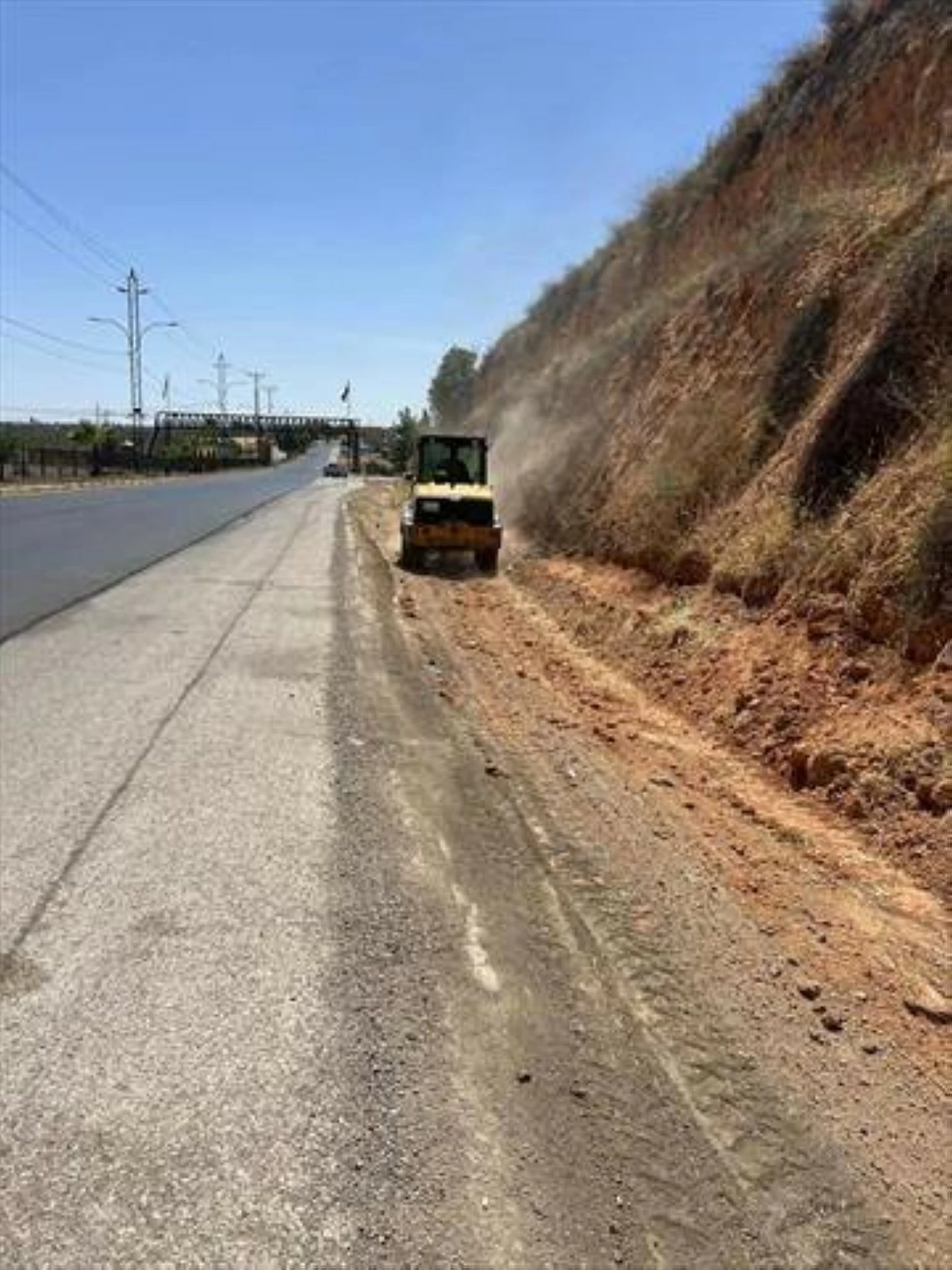 رئيس بلدية الوسطية مداخل القرى ستكون نموذجية تليق بمظهر اللواء