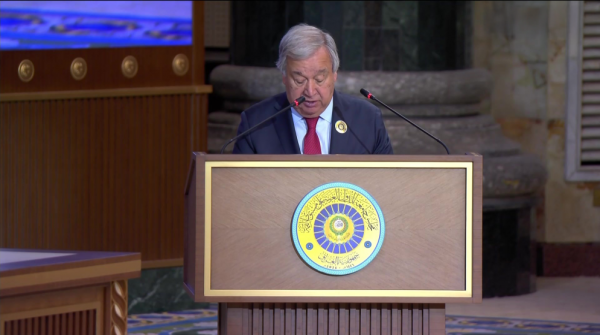 غوتيريش يدعو إلى وقف إطلاق النار ويرفض التهجير