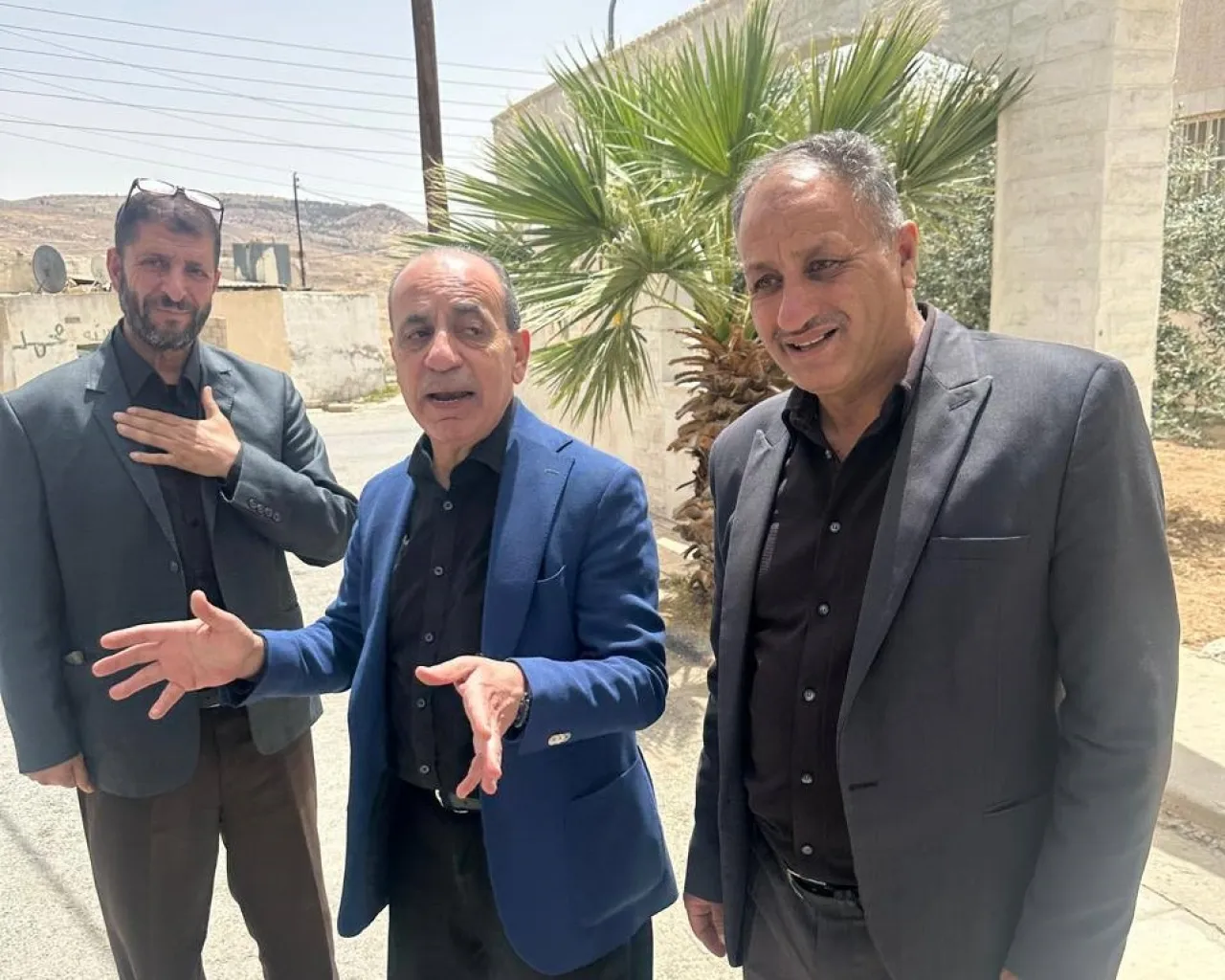 وزير الإدارة المحلية يتفقد بلديات في الكرك والطفيلة