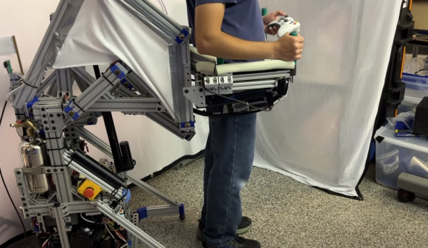 ابتكار روبوت ذكي لدعم حركة كبار السن والوقاية من السقوط