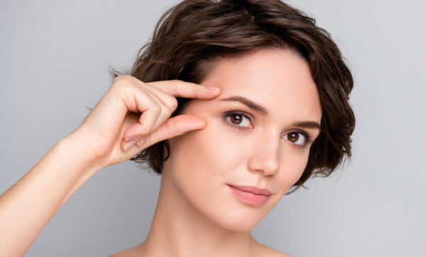 حل فعّال لاستعادة كثافة حاجبيكِ وجمال ملامحكِ