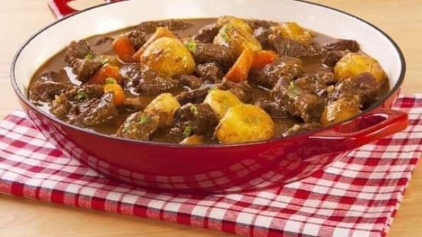 طريقة عمل مكعبات اللحم بالبطاطس و الجزر