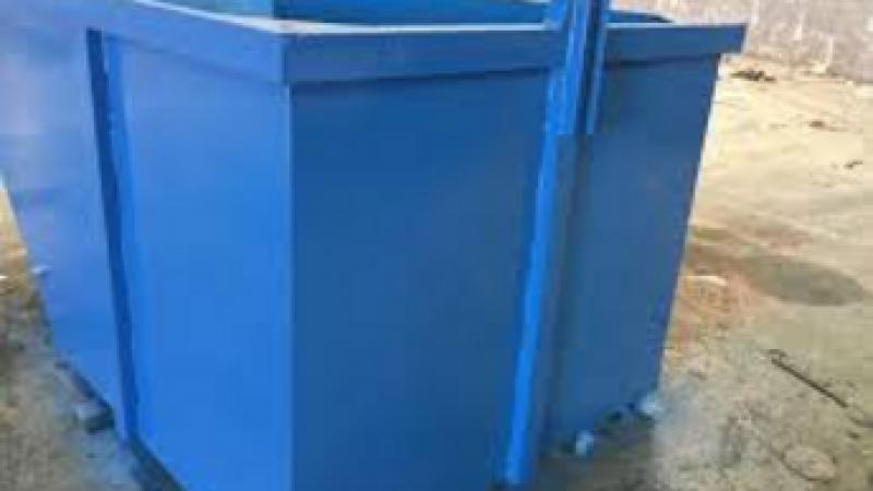 30 ألف دينار لإنشاء مصنع لحاويات النفايات في الأزرق