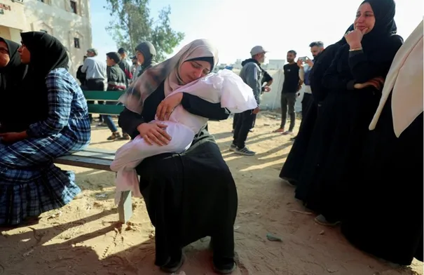 توقف المستشفى الإندونيسي عن العمل بعد استهداف المولدات الكهربائية