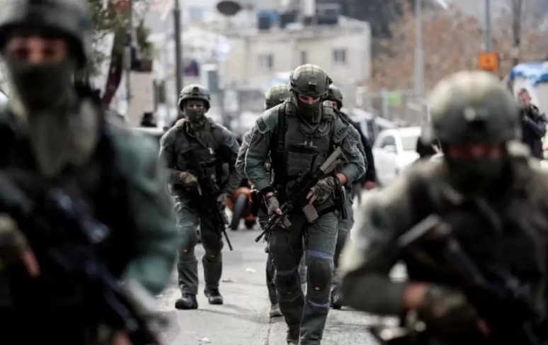 إصابات بالاختناق خلال اقتحام الاحتلال مخيم عسكر شرق نابلس