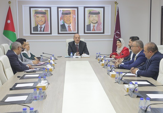 الصحة النيابية تؤكد دعمها لمهنة العلاج الطبيعي في الأردن