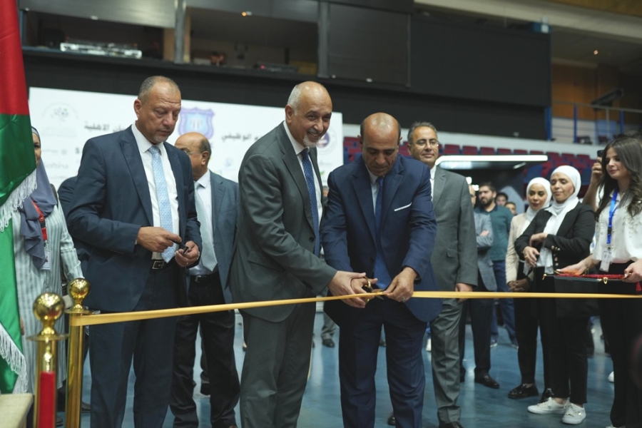 اليوم الوظيفي 2025 في عمان الأهلية