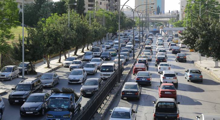 كثافة مرورية ملحوظة في مداخل ومخارج عمان