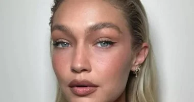 6 أسرار لمكياج احترافى ومشرق على طريقة عارضات الأزياء