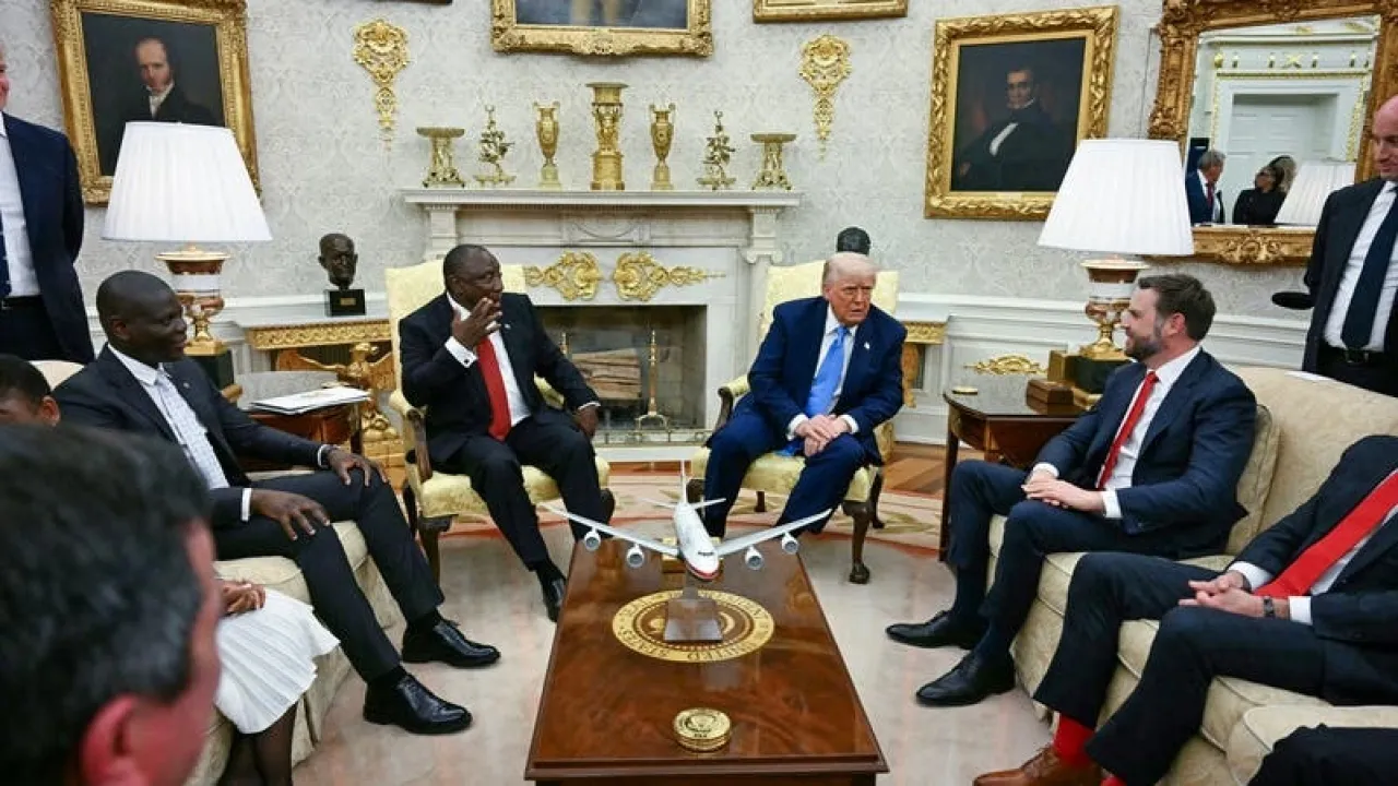 مواجهة محتدمة بين ترمب ورئيس جنوب أفريقيا حول قتل مزارعين بيض