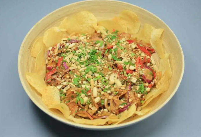 سلطة البطاطس الشيبس