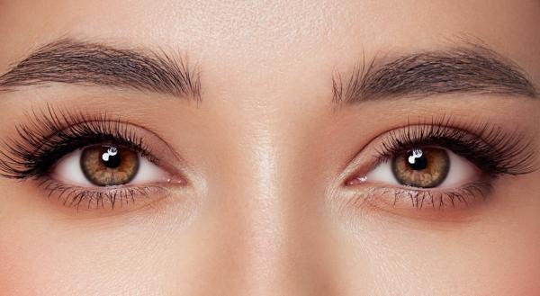 5 طرق فعّالة للحصول على رموش طويلة وكثيفة