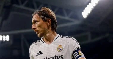 مودريتش يقترب من مزاملة ميسي في إنتر ميامى