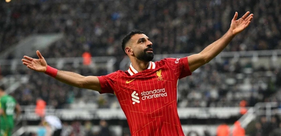 بعد فوز نجمة أرسنال بجائزة أفضل لاعبة كرة قدم... شاهدوا ردّة فعل محمد صلاح