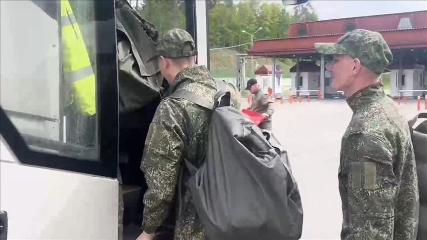 روسيا: استعادة 390 جنديًا ومدنيًا من أسرى الحرب مع كييف