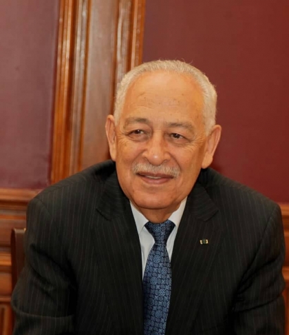 في عيد استقلالنا.. العيسوي من رجالات الدولة الشرفاء الاوفياء وقامة شامخة ونموذجٌ للانتماء