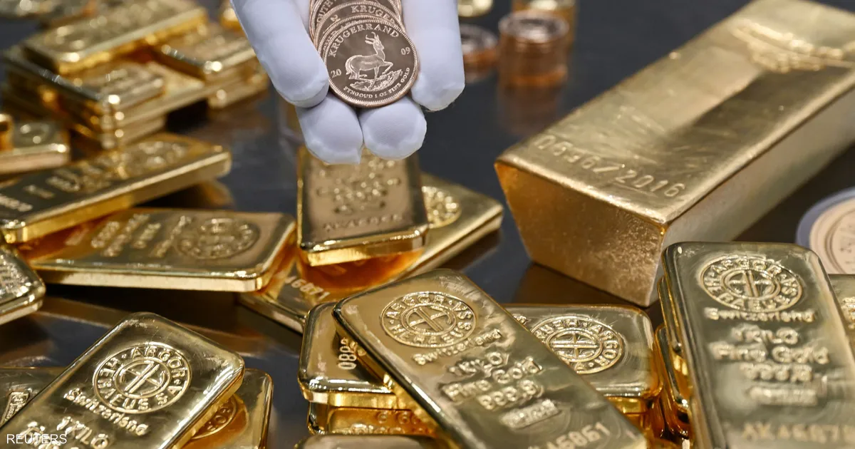 الذهب يتراجع مع تمديد ترامب لمهلة محادثات تجارية مع الاتحاد الأوروبي