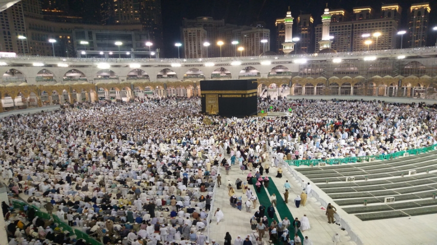 السعودية: لن نسمح بأي مخالفات تؤثر على الحجاج