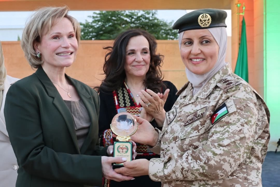 الأميرة عائشة بنت الحسين ترعى احتفال مديرية شؤون المرأة العسكرية