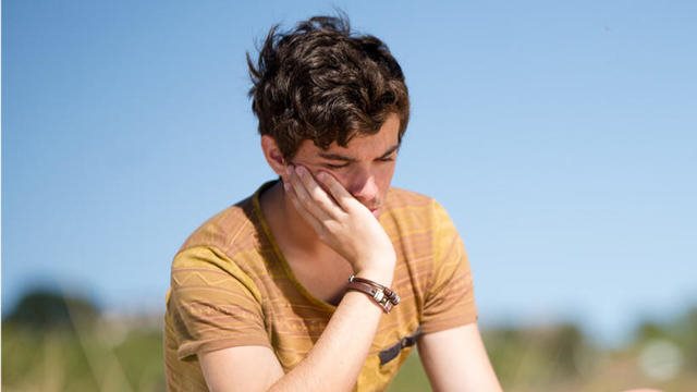 تحذير.. 5 أخطاء خطيرة يفعلها الأطفال تدمر الصحة والنفسية في المراهقة